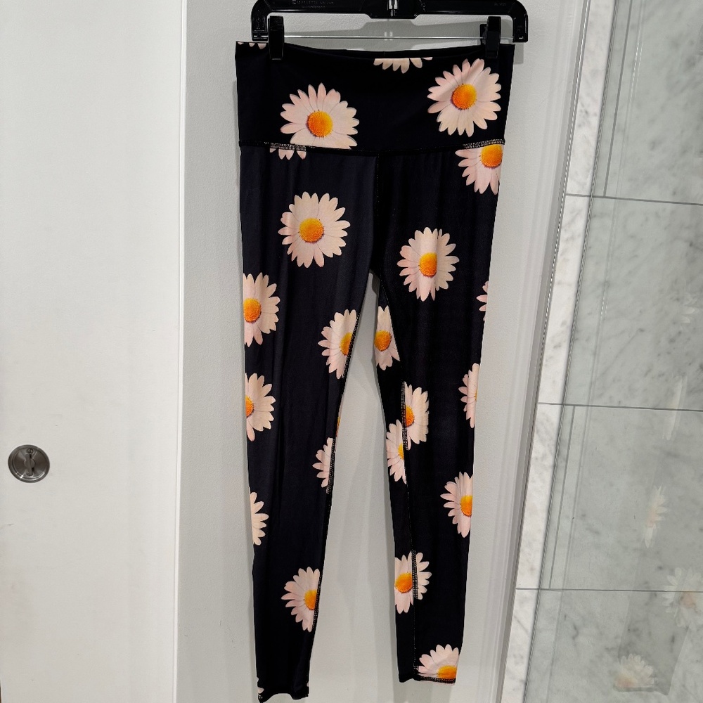 Teeki sunflower yoga pants sz M